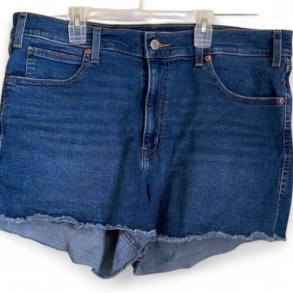 Signature by Levi Strauss• Denim Shorts - Picture 1 of 5